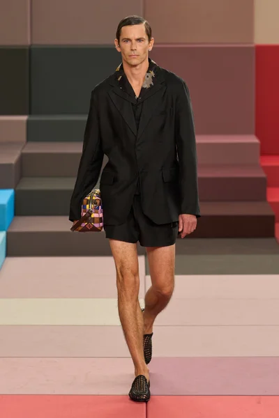 Look 72